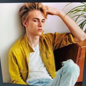 Meet your Posher, Blaine